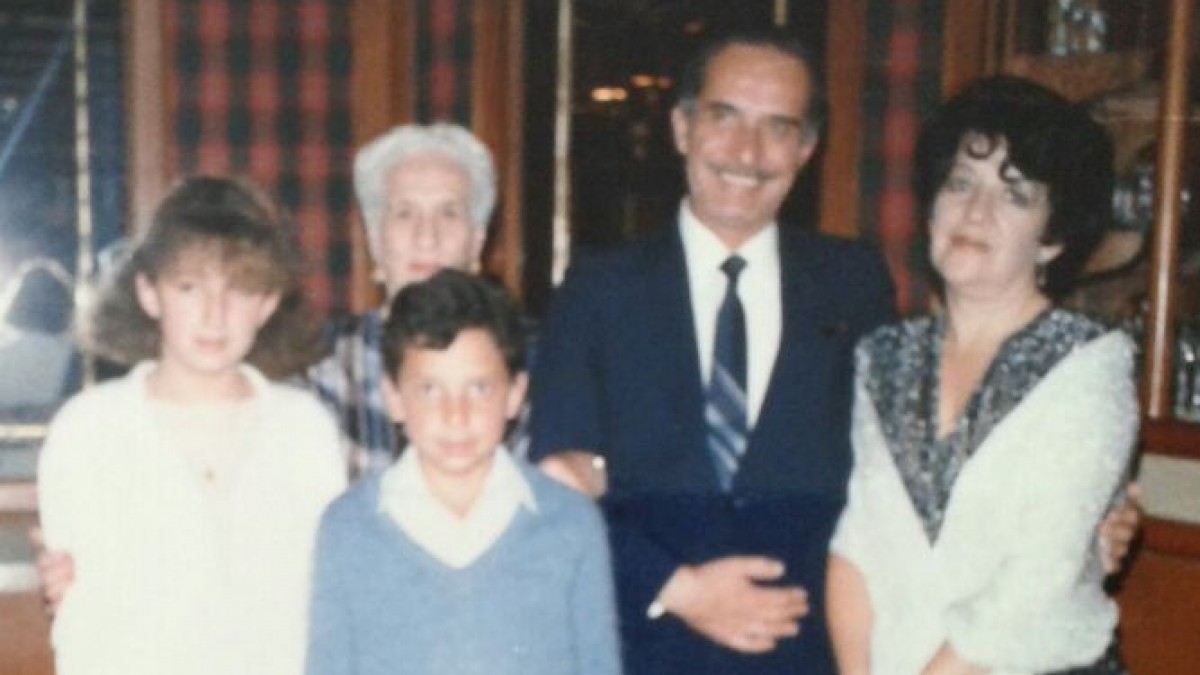 LOS DERECHOS Y LOS DEBERES DEL SER HUMANO Y SU FAMILIA.